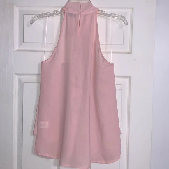 ❌DONATED❌Soft Pink Mock Neck Ruffled Frayed Edging Sleeveless Top - Picture 7 of 15